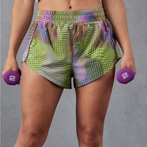 Fabletics Womens Shorts Full Speed Mid Rise Running Elastic Waist Size XS Green